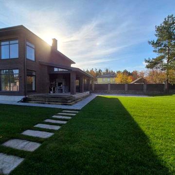 Приватний будинок з бомбосховищем с.Плюти