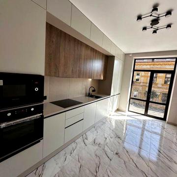 Продаж 2 кімнатної квартири з ремонтом в центрі Ужгорода/ Доступні єВідновлення та єОселя