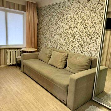 Чорних Запорожців 17, газ, низький поверх, м Дарниця