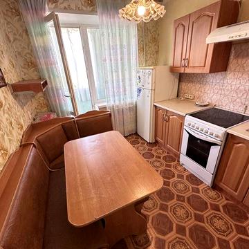 Сдам 1 но комнатную 12 Квартал