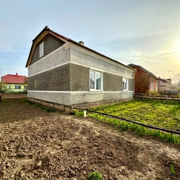 Продається житловий будинок у м.Ходорів