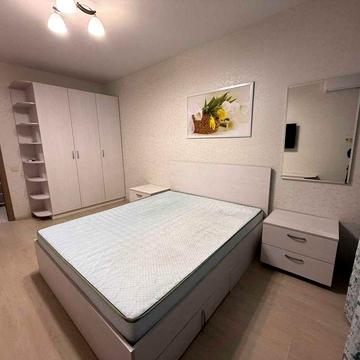 Велика 1к з ремонтом в сучасному домі , є балкон тагардеробна , 10 хв від центру.Генератор