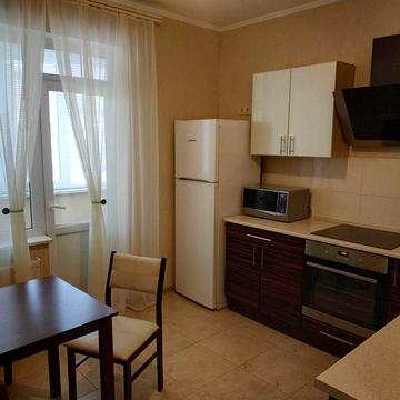 Сдам 1-комн. кв-ру, просп. Небесной сотни, район Радужного. Евроремонт