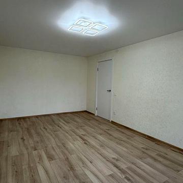 Продаж 1 кім Миколаївка , 36 м.кв, 2 поверх