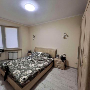 Продаж 1-кім. 44,5 м², центр, вул. Новака — газове опалення.
