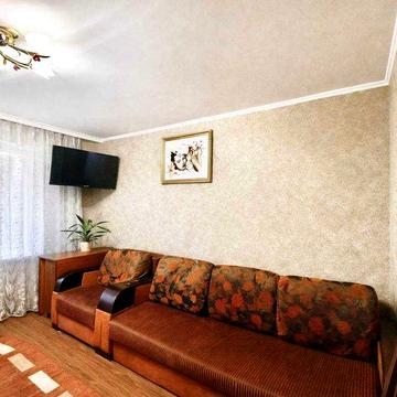 Продам 2к двокімнатну квартиру, АГВ (індивідуальне газове опалення) Цегла, Ремонт, Меблі