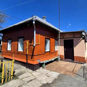 Будинок по вул. В.Вернадського (Мічуріна)