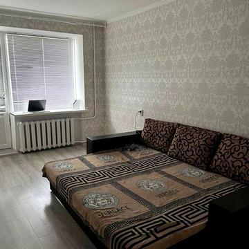 Продам затишну 2-кімнатну квартиру з євроремонтом від власника всі меблі і техніка залишається