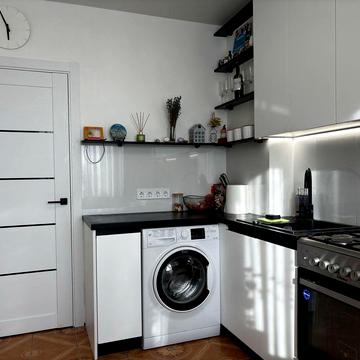 Продаж 3-к квартири 70 м² біля парку Перемога — Бровари, Грушевського