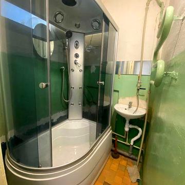 Продається двокімнатна квартира. Ліски,