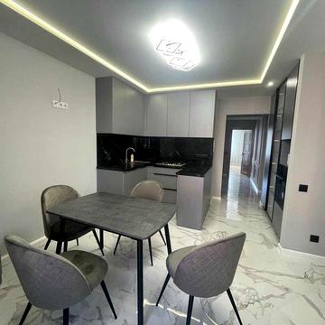 2 КІМ Бандери 83 (Східний біля парку) новобудова , дуже гарна