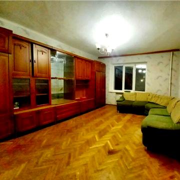 Продам 2-к квартиру, центр Києва, вул. Володимира Винниченка