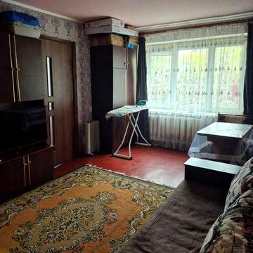 Продам 2 ком.гостинку Одесская