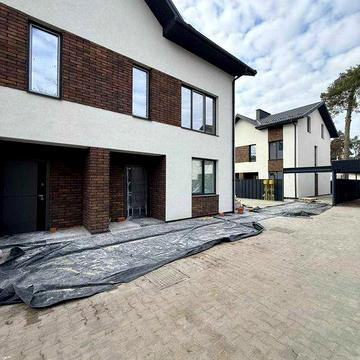 Дуплекс в центрі Ірпеня 135 м² з ділянкою та газом