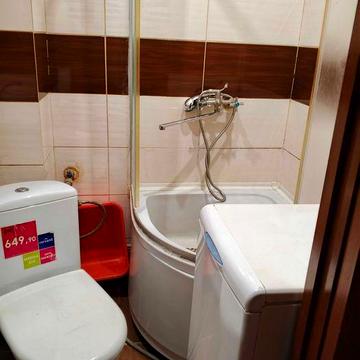 Продам изолированную гостинку ул.Котлова 106