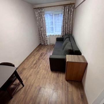 Довгострокова оренда 3к Квартира Максимовича Михайла вулиця