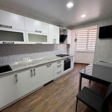 1к квартира з ремонтом! Поруч Грош