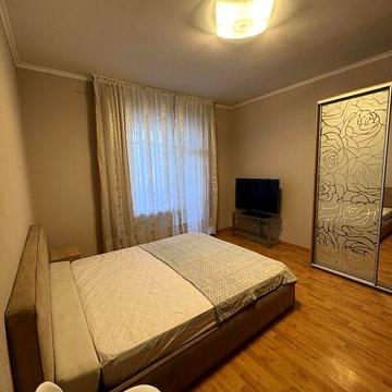 Довгострокова оренда 2к Квартира Космічна вулиця