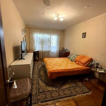 Продається 3 кімнатна кв Бородинський