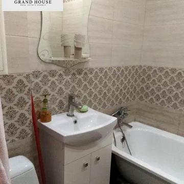 Продам двокімнатну квартиру. Вулиця Шатіла.