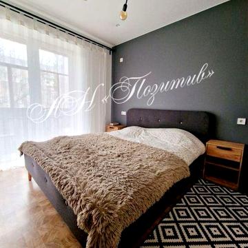 Продаж великої 2 кмн квартири