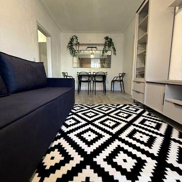 Оренда 2-х кімнатноі квартири 5 школа!