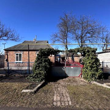 Будинок в селі Молодіжне,  Кіровоградска   обл, Долінский район.