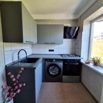 Продажа 3-х кім квартири вул. Зодчих, 62