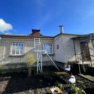 Доглянутий будинок в р-ні зупинки Мічуріна