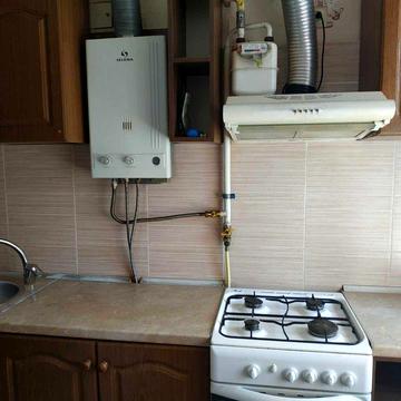 1 квартира Київська 2 поверх район 2 лікарні