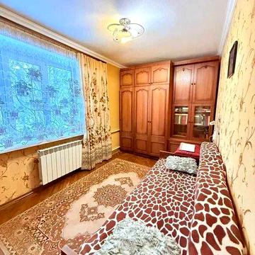 БЕЗ КОМІСІЇ Продаж 2 квартири вул.Голосіївська 3 поверх метро Голосіївська 5 хвилин пішки Голосіївський