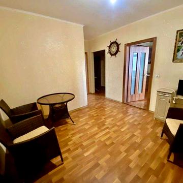 Продаж 3к квартири 99 кв. м на вул. Ващенка Григорія 3 ЖК Молодіжний квартал