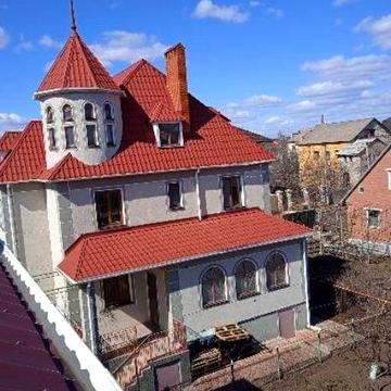 Сдам 5 к 250 м  ,подвал,газ,сад .Киевский район!