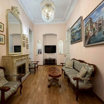 Аренда трехкомнатной квартиры. Центр города. Ул. Гоголя