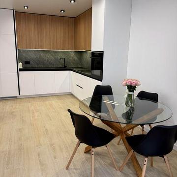 Продам простору однокімнатну квартиру ЖК Квітковий