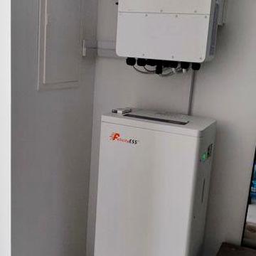 Село Хотів. Пропонується таунхаус ,три поверхи.