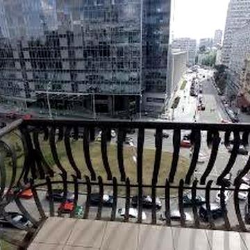 Бесарабка, Басейна 17; напротив ТЦ ГУЛІВЕР;2х кімнатна кварира 50 м2