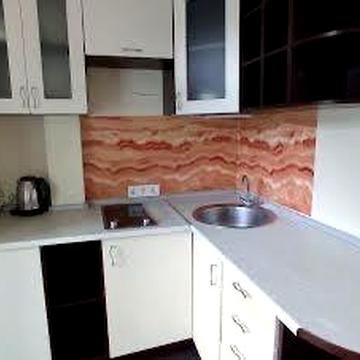 Бесарабка, Басейна 17; напротив ТЦ ГУЛІВЕР;2х кімнатна кварира 50 м2