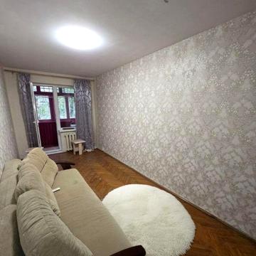 Світла 2-кімнатна квартира: ідеальний баланс затишку та інфраструктури