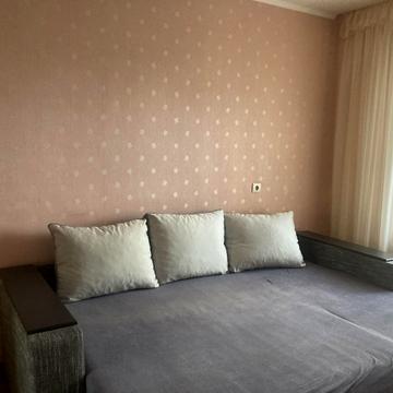 Федора Ернста вул., 8