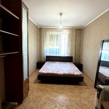 Гарна квартира в Соляних