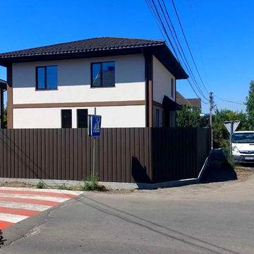 Продаж будинку Французський кантрі 2 пов  150 кв.м  з підвалом. Газ. 4,5 сотки. Метро Теремки пішки