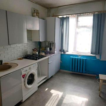 Продаж 3к Квартира Жоліо-Кюрі вулиця