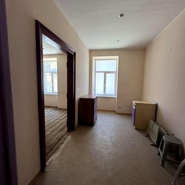 Продаж 1 кім Львів центр вул. І.Дашка 55000 дол