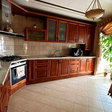 Продам крупногабаритну квартиру