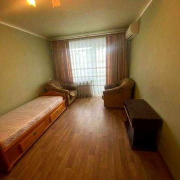 Продам квартиру 2 кімнати.