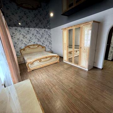 Продажа  добротной 1-ки 8 марта, район 8 причала