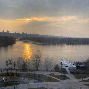 Оренда 2-х кімнатної квартири,  з видом на Дніпро,  Микільсько слобідська 3а 8 пов.