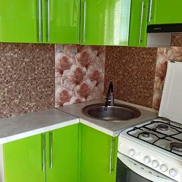 Продаж 2-кімнатної квартири з ремонтом у чудовому районі по вулиці Космонавтів