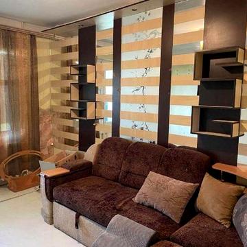 Продам 4- комнатную квартиру на Днепр. дороге/ТЦ Семья